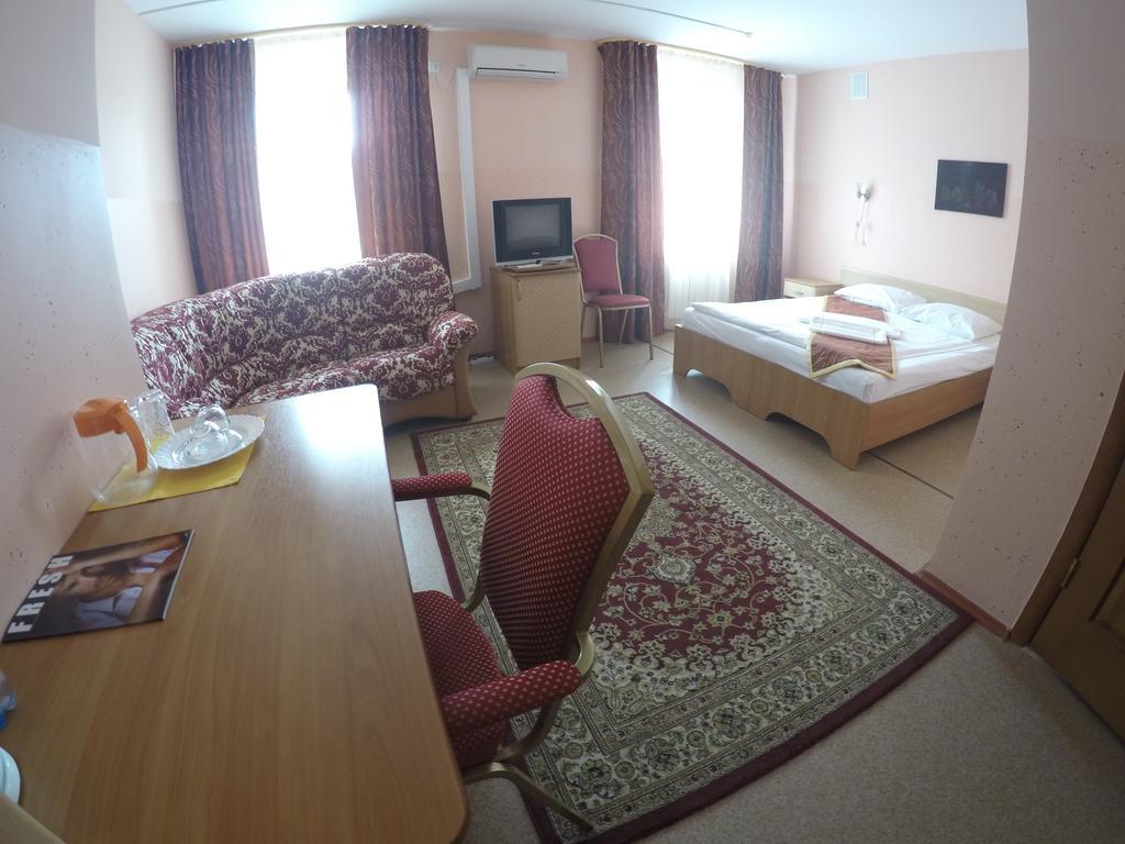 Kurmet Hotel أورالسك الغرفة الصورة