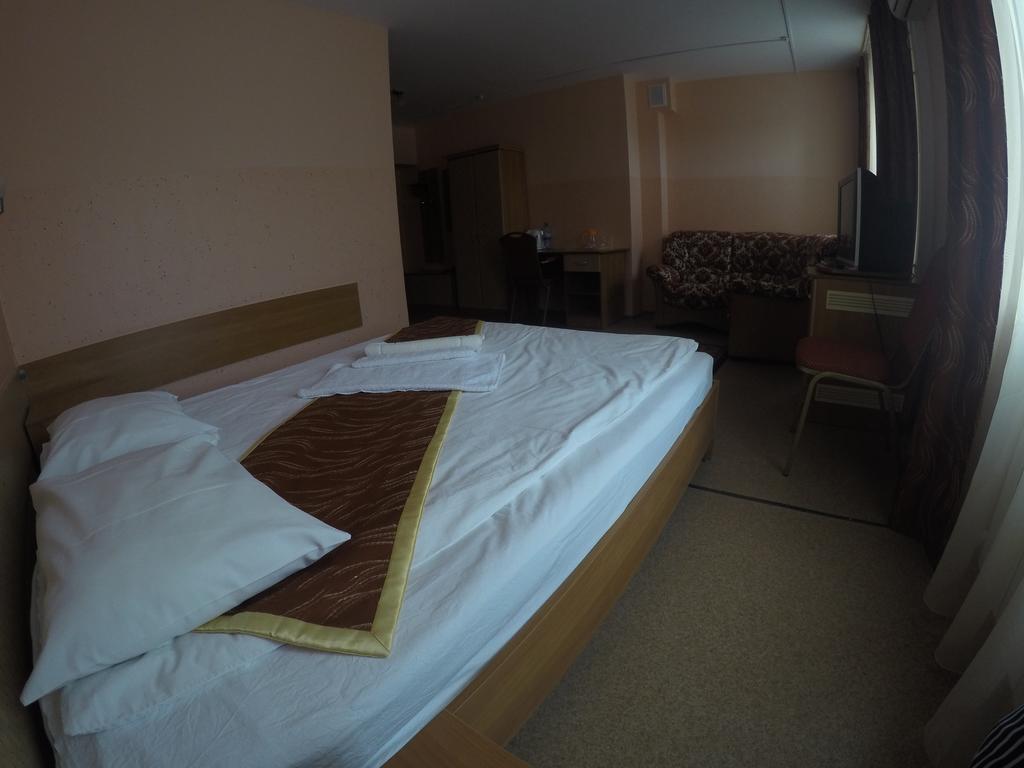 Kurmet Hotel أورالسك الغرفة الصورة