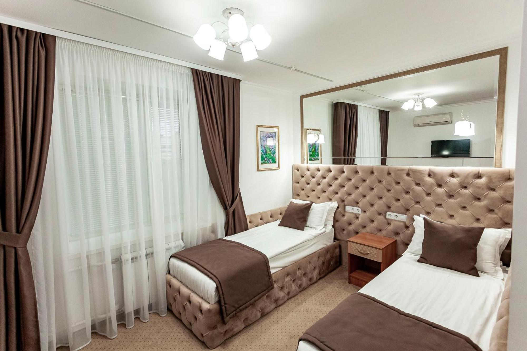 Kurmet Hotel أورالسك المظهر الخارجي الصورة