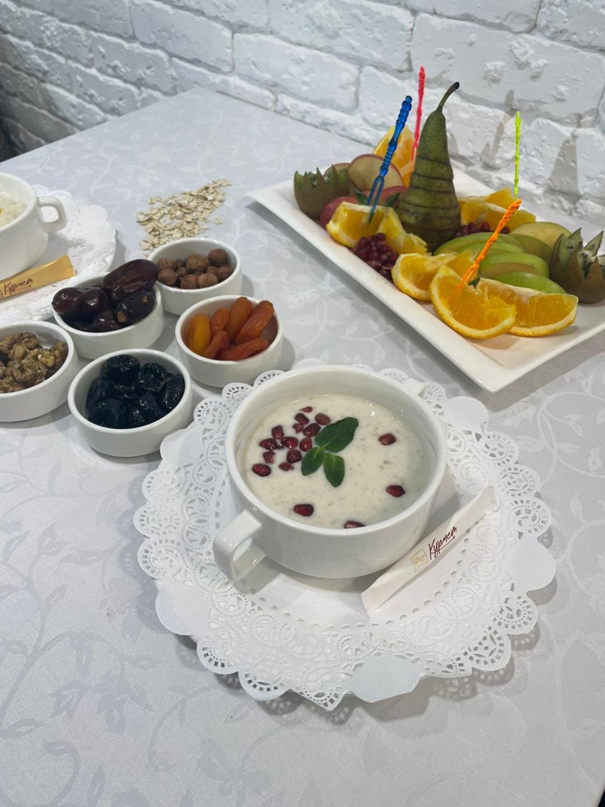 Kurmet Hotel أورالسك المظهر الخارجي الصورة