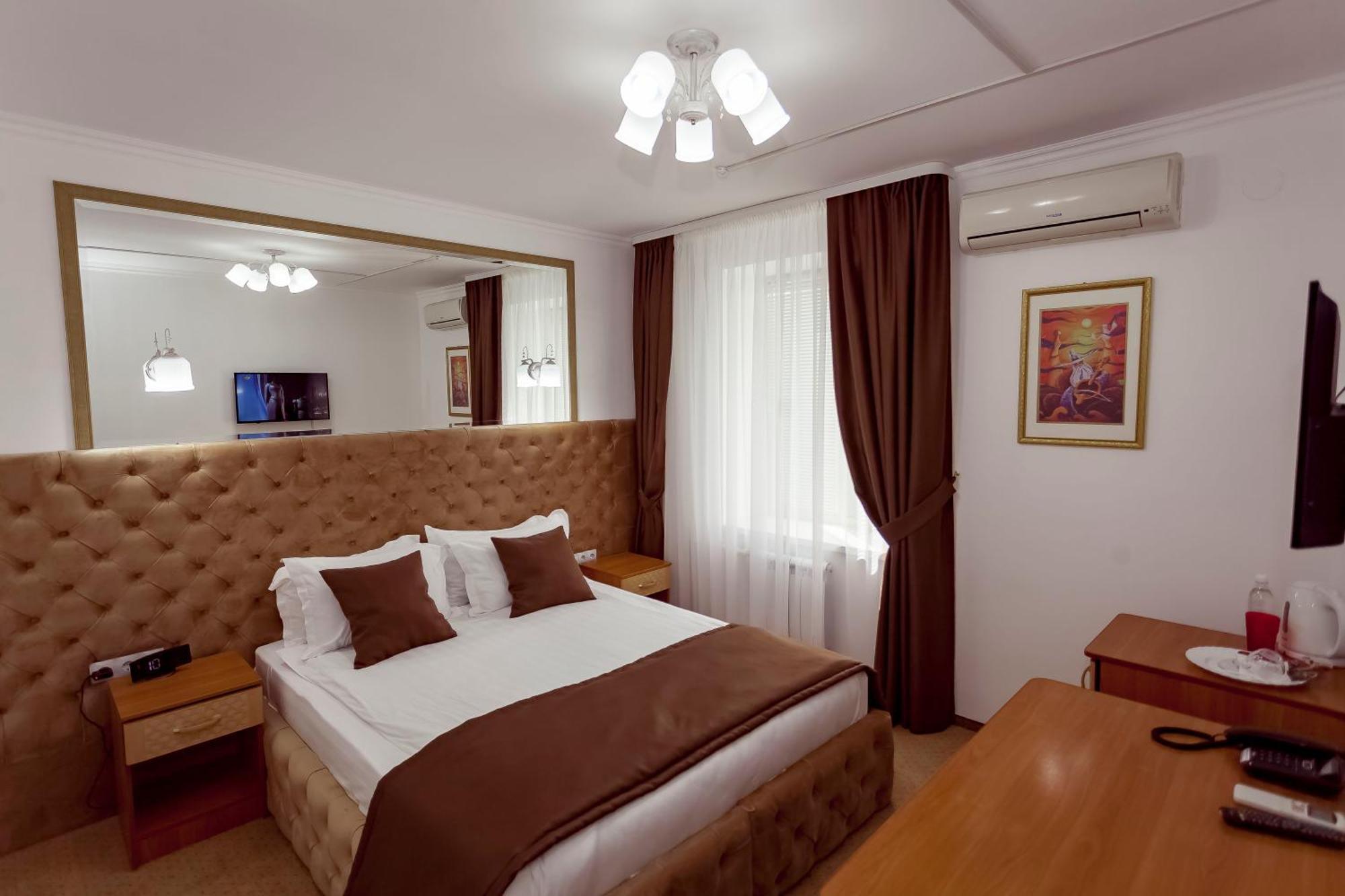 Kurmet Hotel أورالسك المظهر الخارجي الصورة