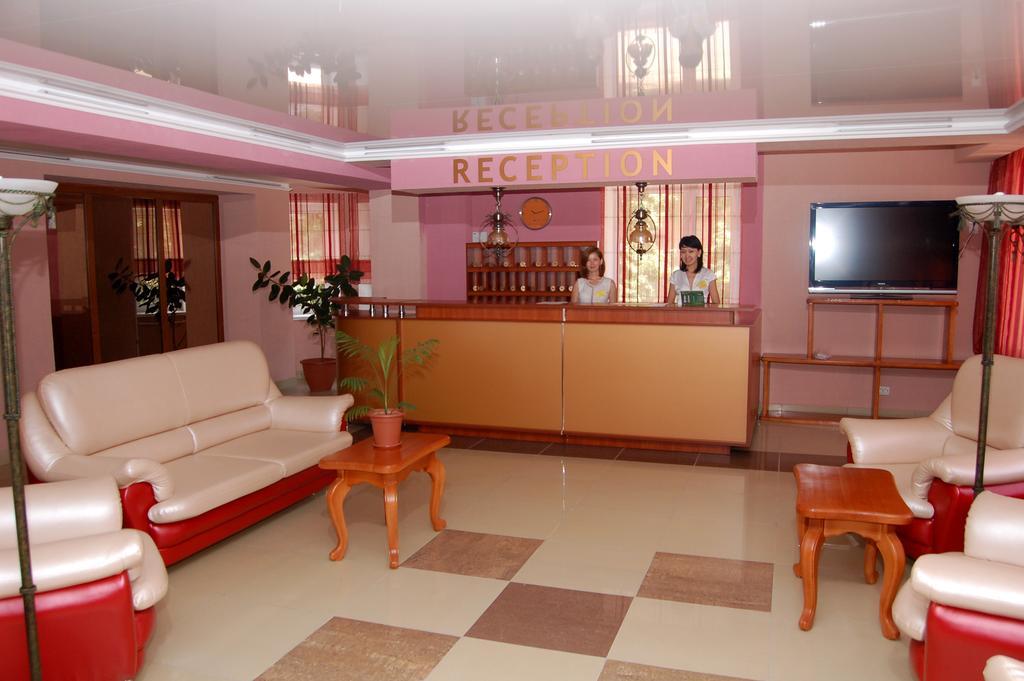 Kurmet Hotel أورالسك المظهر الخارجي الصورة
