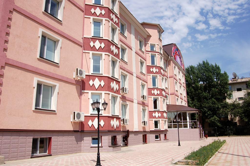 Kurmet Hotel أورالسك المظهر الخارجي الصورة